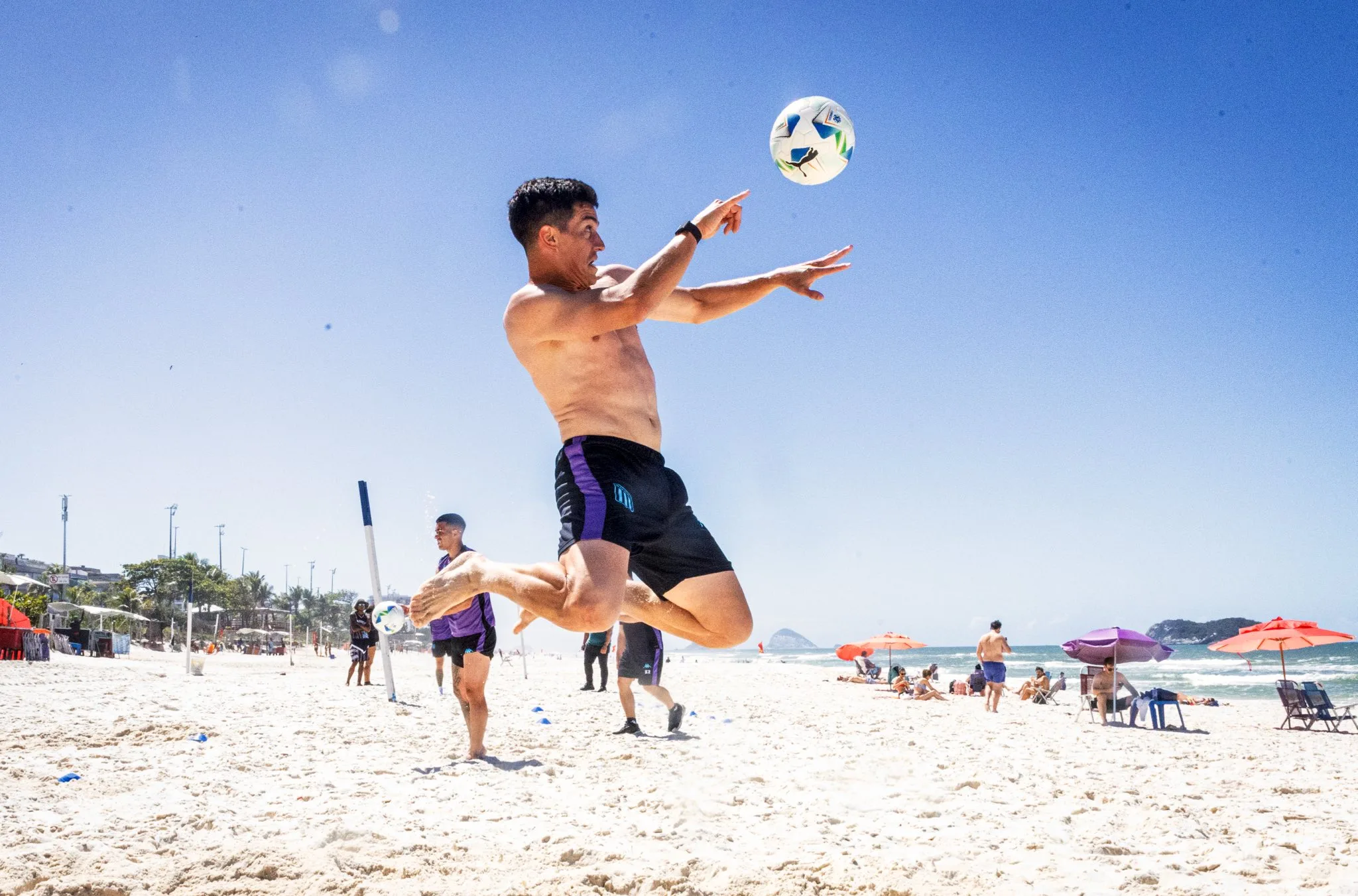 racing-treina-em-praia-do-rio-um-dia-apos-derrota-para-o-flamengo:-‘comecamos-a-dar-a-volta-hoje-mesmo’