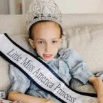 familia-comemora-natal-mais-cedo-para-poder-passar-com-menina-de-9-anos,-que-tem-cancer