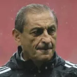 ramon-diaz-altera-defesa-para-4-jogadores-no-inter-contra-fluminense-no-maracana