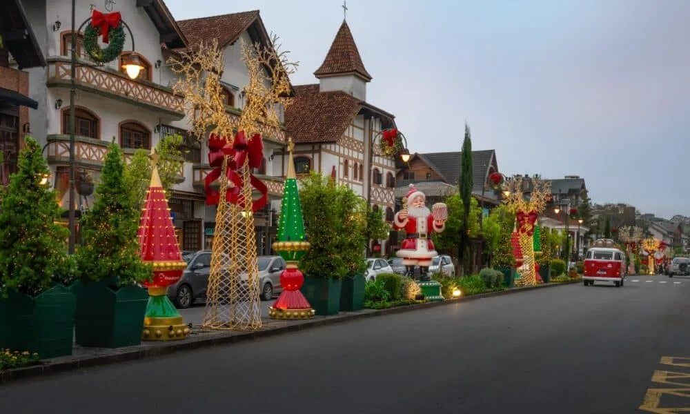 natal-luz-de-gramado-celebra-40-anos-com-novo-show-e-recorde-de-publico-esperado