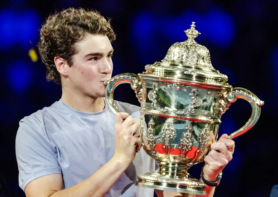 joao-fonseca-conquista-atp-500-da-basileia,-maior-titulo-de-um-brasileiro-desde-guga