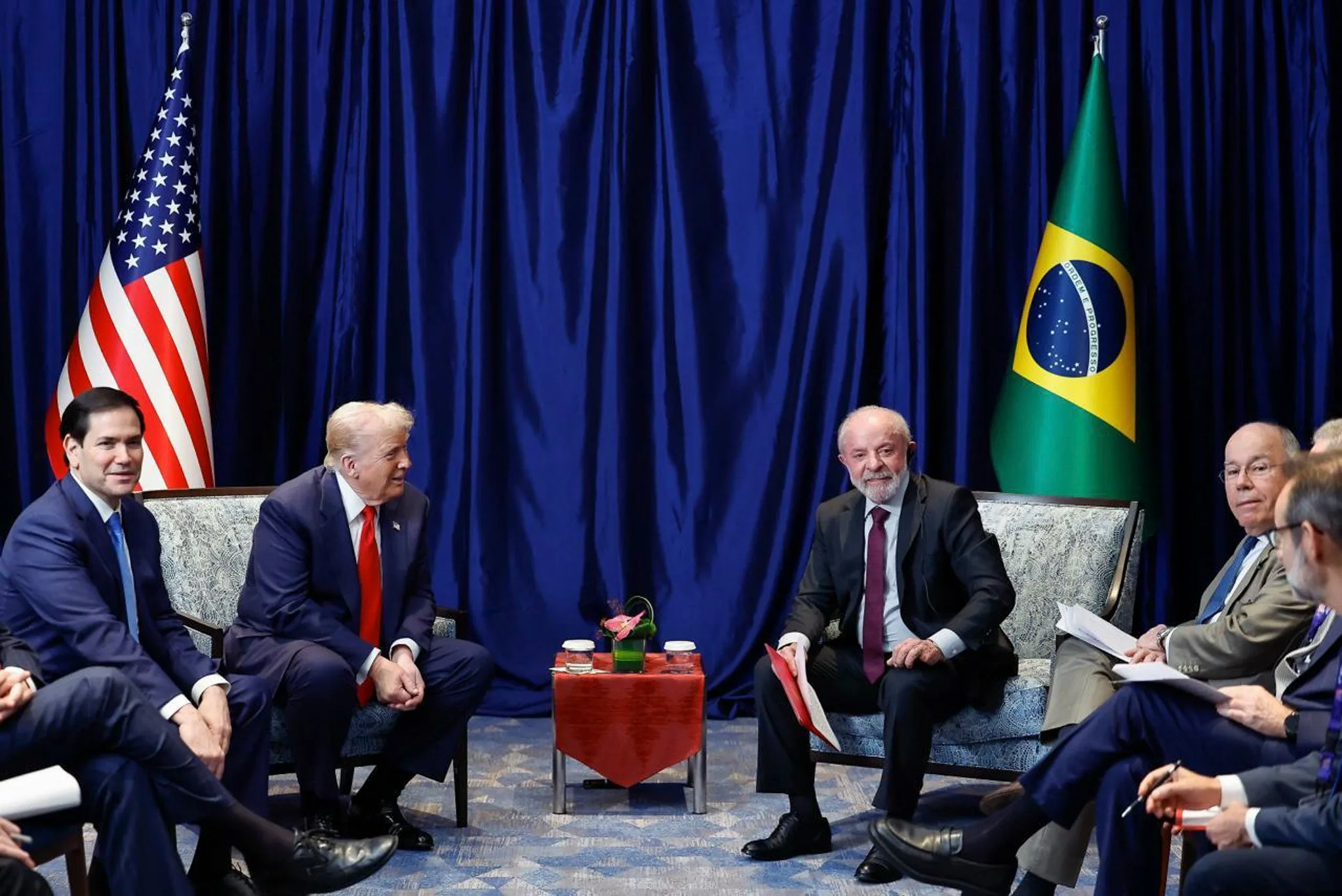 lula-propos-a-trump-ser-interlocutor-entre-eua-e-venezuela,-diz-chanceler