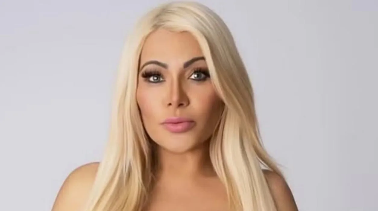 funkeira-e-alvo-de-ataques-apos-publicar-fotos-amamentando-o-filho;-veja