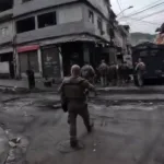 comando-rojo-emite-alerta-general-en-rio-de-janeiro-y-ordena-robos-en-medio-de-una-guerra-con-64-muertos