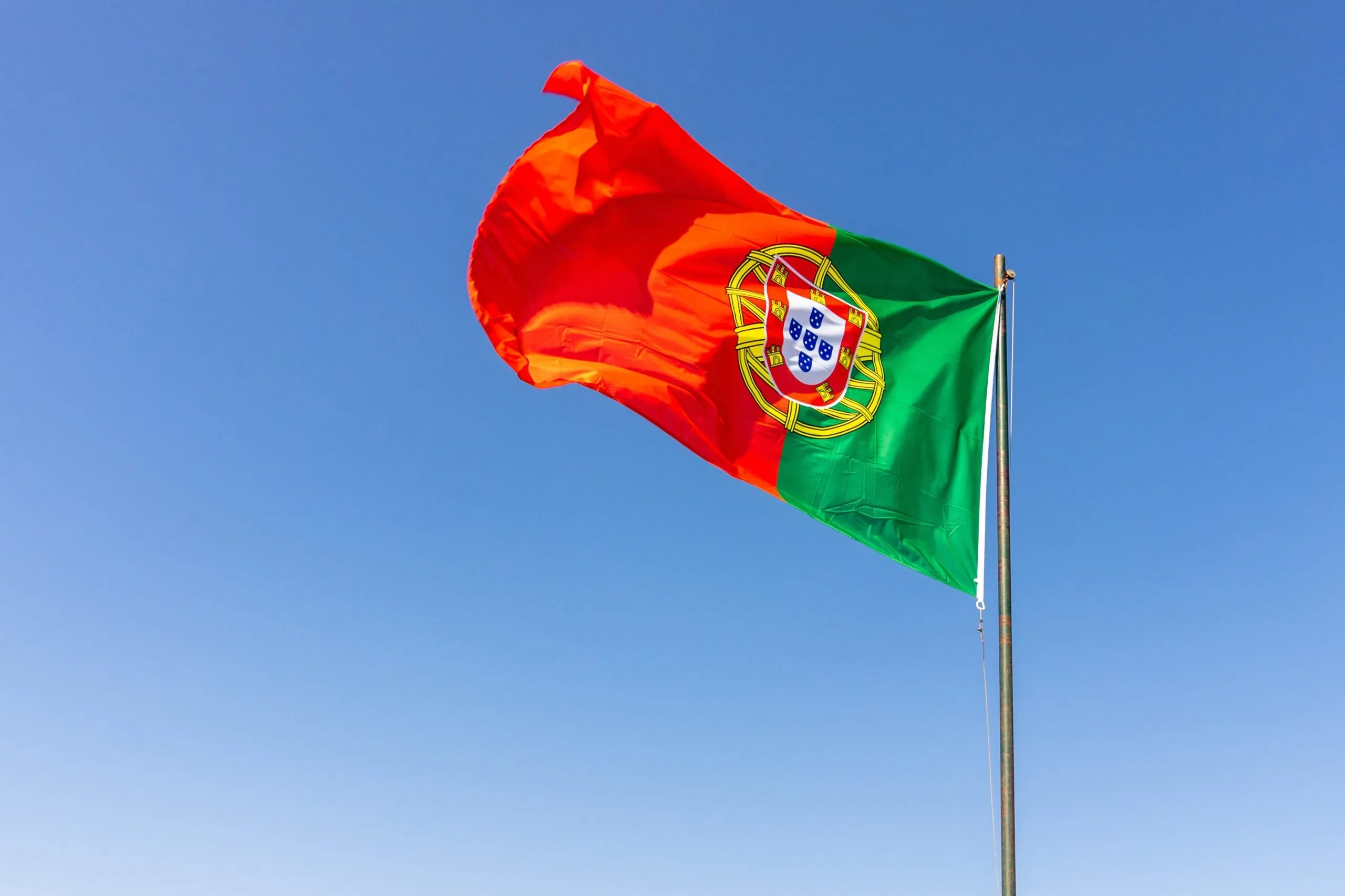 portugal-aprova-regra-que-dificulta-acesso-de-brasileiros-a-cidadania