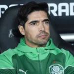 abel-ferreira-escala-palmeiras-com-allan,-sosa-e-trio-de-zagueiros-para-virada-contra-ldu-na-libertadores