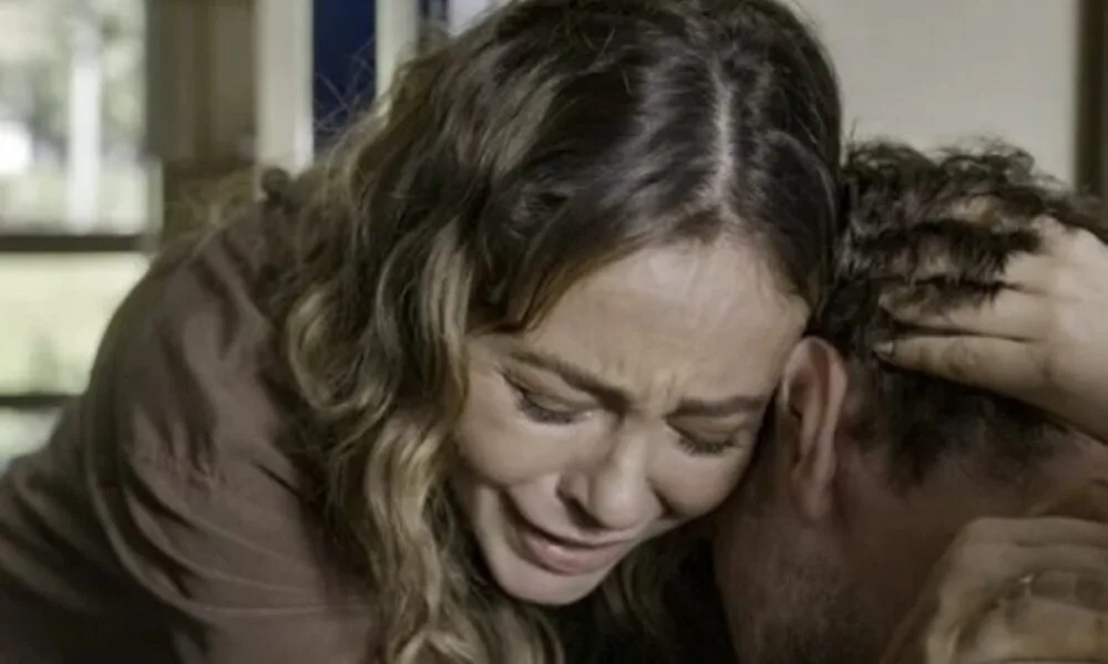 novela-vale-tudo:-leonardo-vivo-abala-familia-heleninha-e-toda-familia-roitman-em-reviravolta