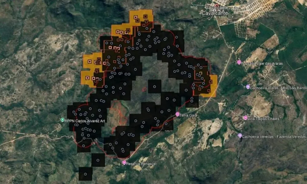 incendio-devasta-mais-de-2-mil-hectares-na-serra-de-santana-em-cavalcante,-goias,-com-brigadistas-em-acao