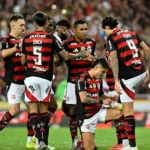 flamengo-x-cruzeiro-destaca-elencos:-rubro-negro-com-r$-1,2-bi-contra-r$-791-mi-da-raposa