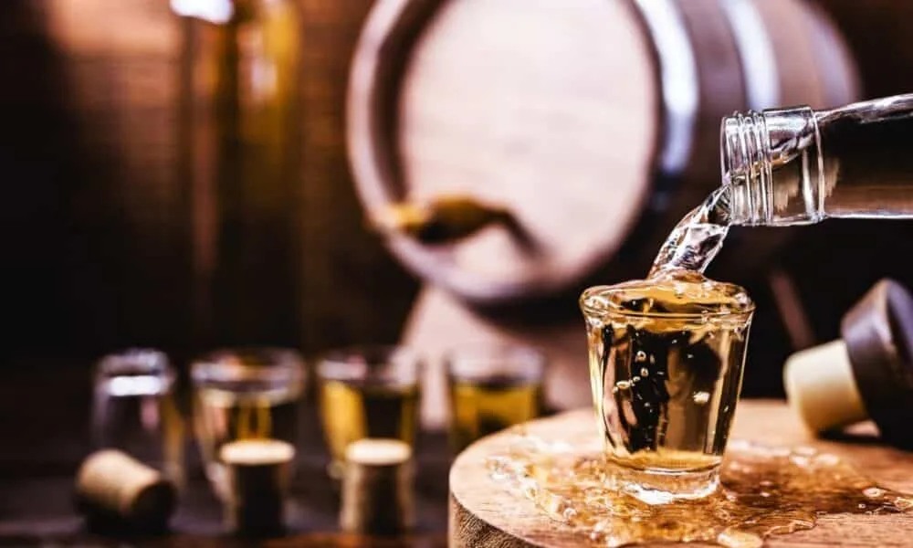 primeiro-caso-suspeito-de-intoxicacao-por-metanol-e-registrado-na-bahia-com-obito