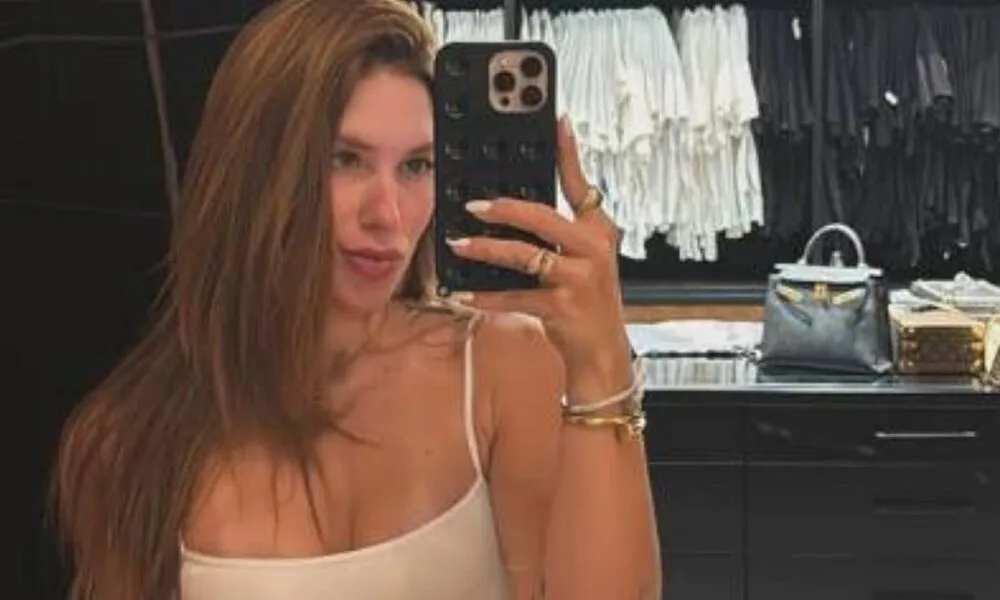 virginia-se-prepara-para-ir-ao-estagio-assistir-vini-jr-jogar