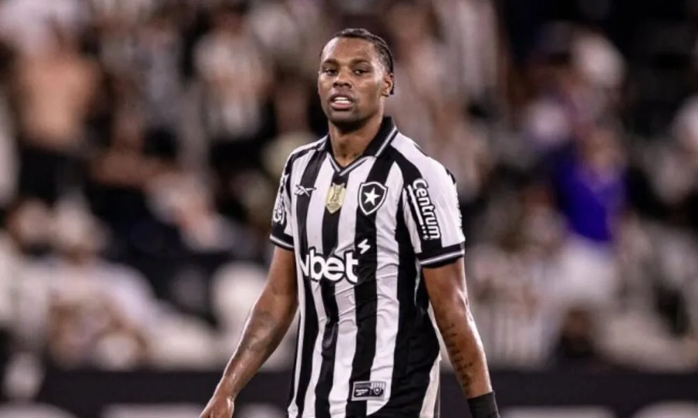 sem-pantaleao-e-marcal,-botafogo-aposta-em-correa-e-base-para-enfrentar-inter-sabado