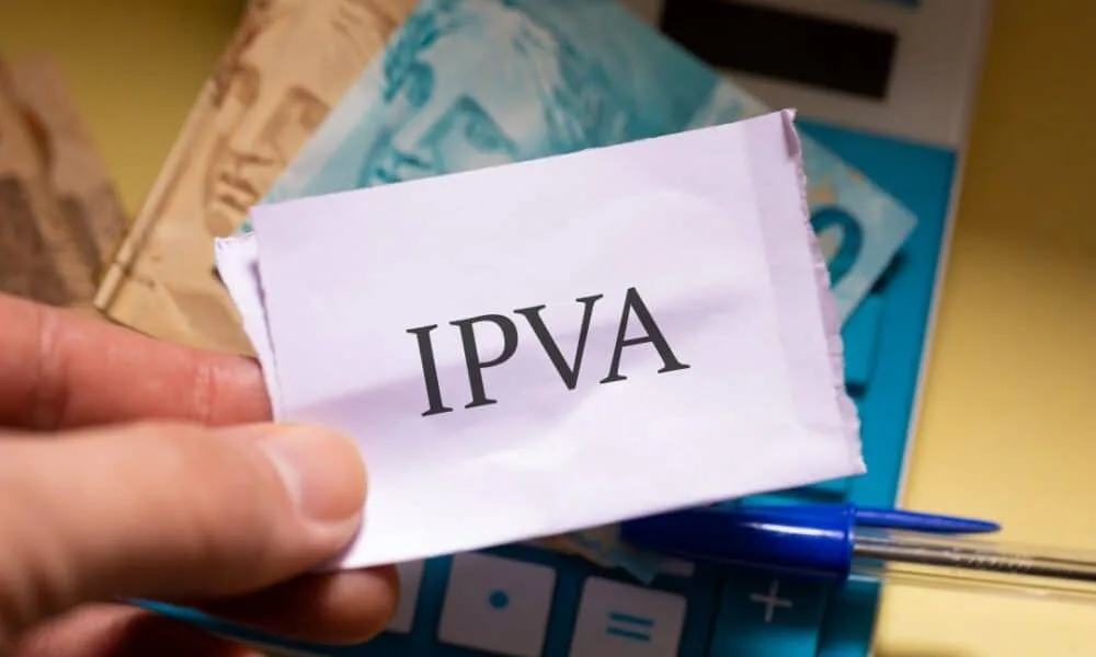 senador-cleitinho-avanca-com-pec-que-isenta-ipva-para-carros-acima-de-20-anos-em-todo-pais