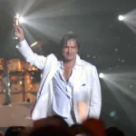 show-de-roberto-carlos-no-vale-do-paraiba-ocorre-em-4-de-outubro-no-centro-de-eventos-de-aparecida