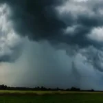 defesa-civil-emite-alerta-para-temporais-com-risco-de-alagamentos-na-metade-leste-de-sc