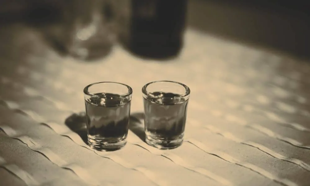 bebida-na-lapa-leva-a-primeiro-caso-suspeito-de-intoxicacao-por-metanol-no-rj