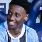 gremio-avalia-proposta-de-r$-120-mi-do-shakhtar-por-joia-gabriel-mec-de-17-anos