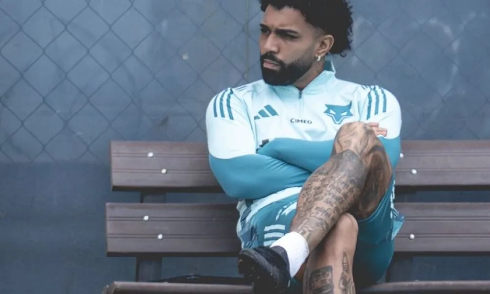 gabigol-marca-gol-salvador-em-empate-do-cruzeiro-com-sport-e-exalta-mentalidade-vencedora-do-flamengo