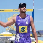 lenda-do-volei-de-praia,-alison-“mamute”-encerra-carreira-com-bronze-no-circuito-nacional