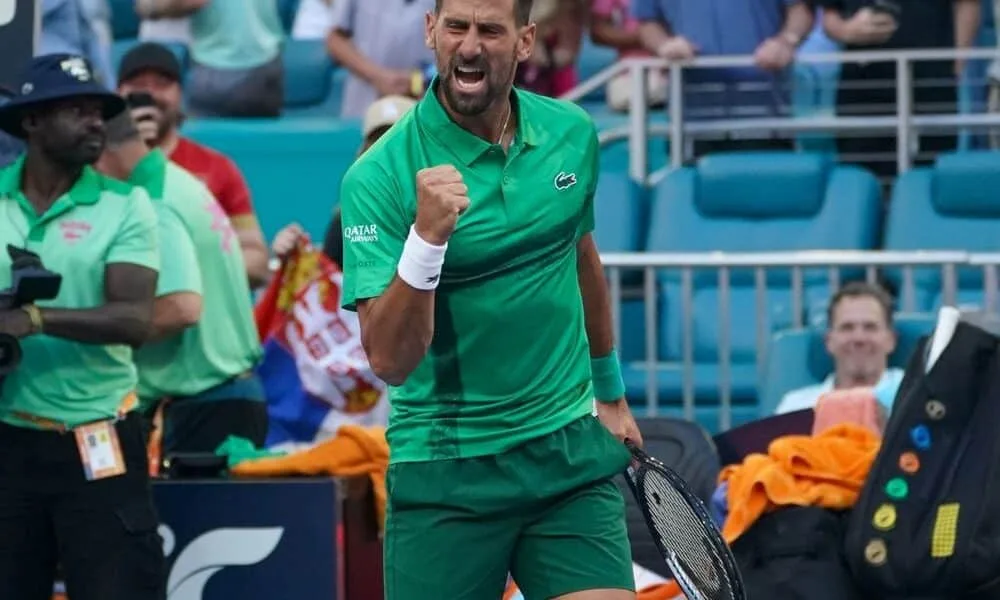 djokovic-overcomes-munar-in-three-sets-and-advances-to-quarters-at-shanghai-masters-2025