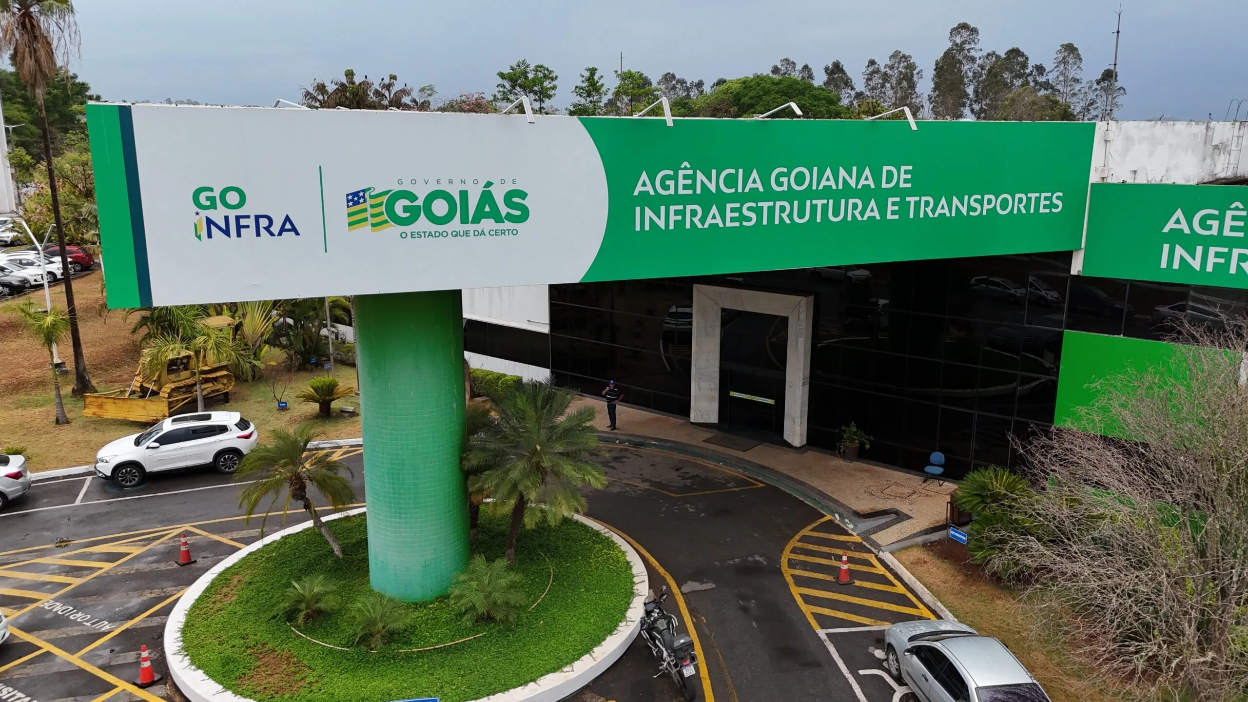 goinfra-contrata-150-profissionais-temporarios-com-salarios-de-r$-9,4-mil;-confira