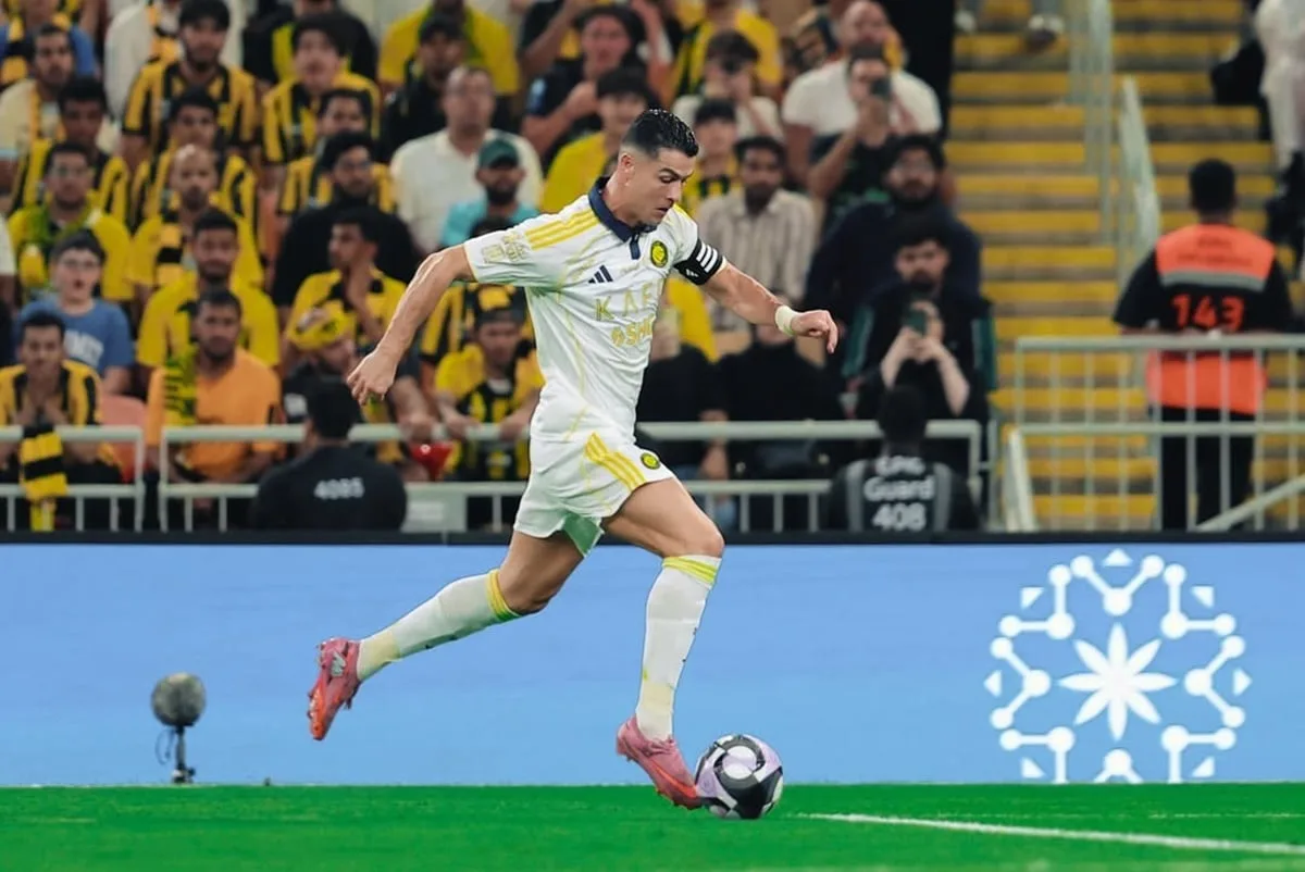 cristiano-ronaldo:-portugues-atinge-marca-recorde-e-acumula-fortuna-de-mais-de-r$-7-bilhoes