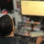 suspeito-de-armazenar-material-de-abuso-infantil-tem-equipamentos-apreendidos-em-goiania