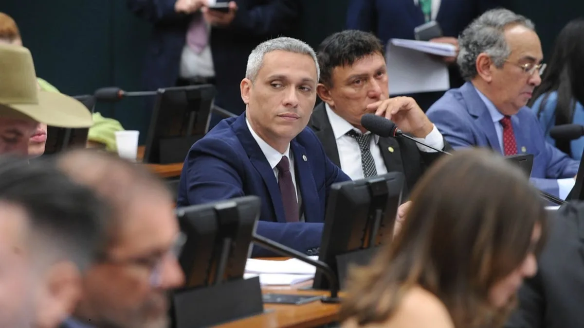 ccj-da-camara-susta-acao-penal-do-senador-vanderlan-contra-o-deputado-gustavo-gayer