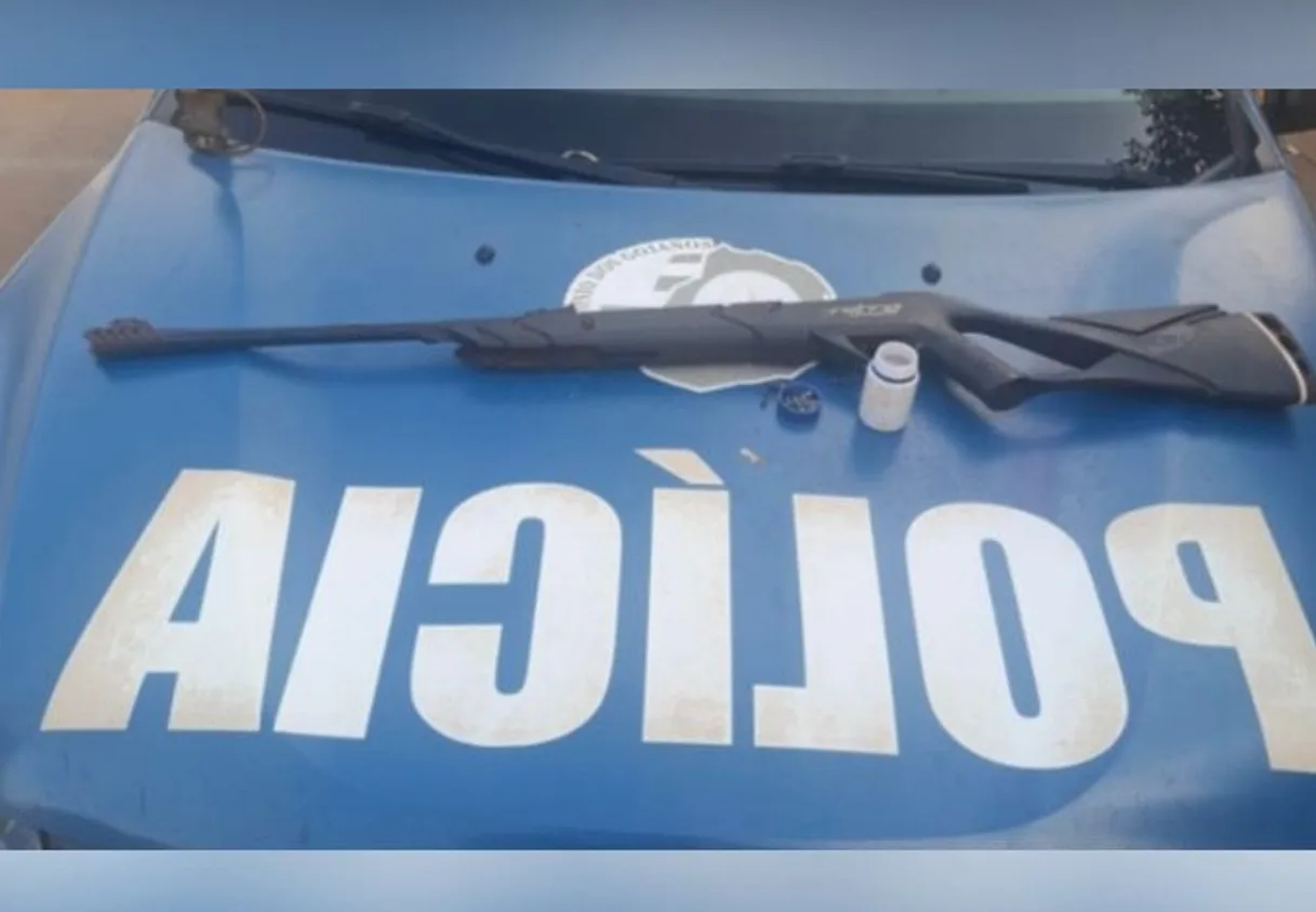 homem-e-autuado-por-usar-espingarda-para-atirar-em-ninho-de-passarinhos-em-porteirao