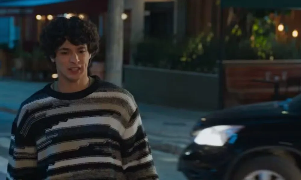 tiago-roitman-descobre-confissao-de-heleninha-pelo-assassinato-de-odete-em-vale-tudo