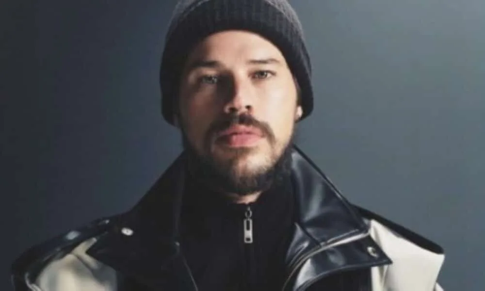 jose-loreto-e-nanda-marques-flagrados-em-clima-romantico-em-caraiva-apos-bastidores-de-filme