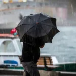 chuva-intensa-alaga-manaus-e-causa-transtornos-em-vias-e-comercio