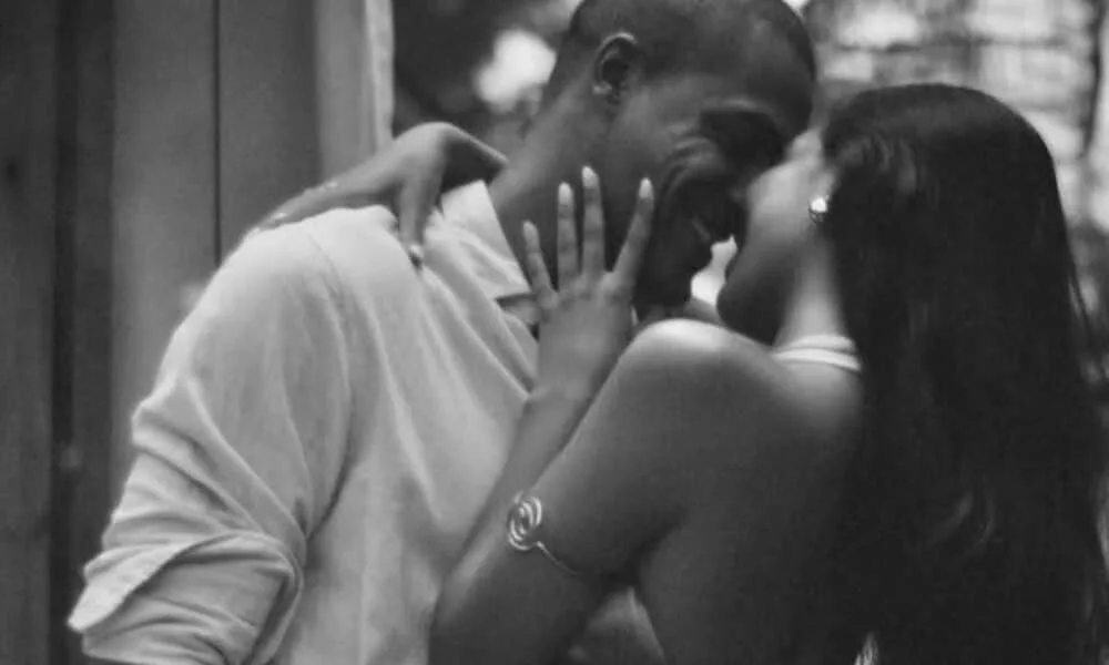 marcello-melo-jr.-rebate-criticas-ao-namoro-com-mell-muzzillo-por-diferenca-de-17-anos-em-video-ironico