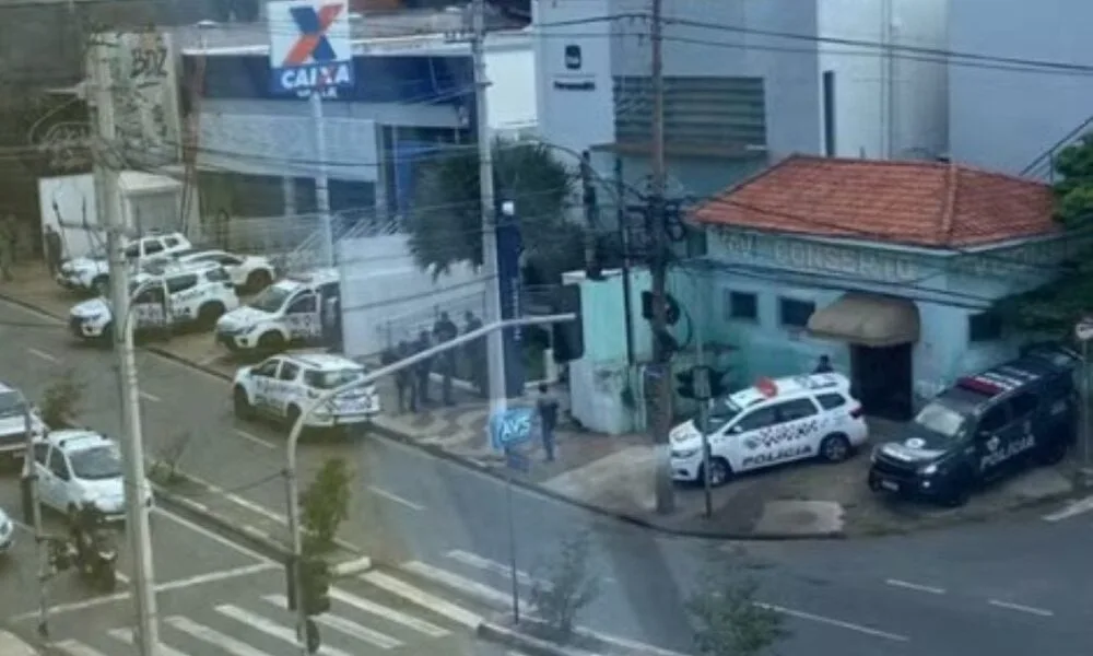 policia-militar-prende-suspeito-apos-tentativa-de-roubo-a-agencia-bancaria-em-barao-geraldo,-campinas