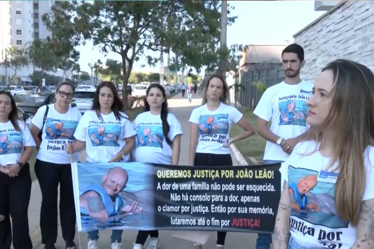 ‘queremos-pena-maxima’:-familia-de-homem-morto-em-farmacia-de-goiania-exige-justica