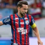 everton-ribeiro-joga-hoje?-onde-assistir-ao-vivo-vitoria-x-bahia-pelo-brasileirao-hoje