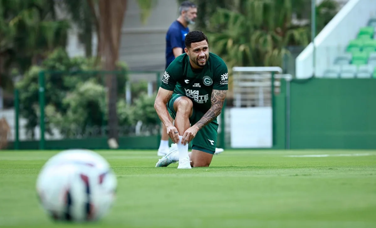 goias-x-chapecoense:-confira-a-provavel-escalacao-do-verdao-para-duelo-da-serie-b