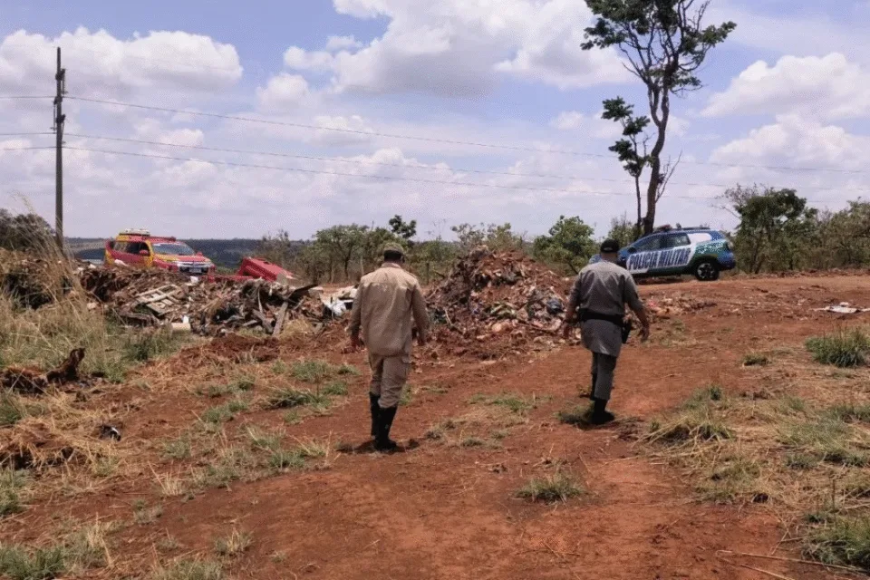 ossada-humana-e-encontrada-por-cao-durante-treinamento-dos-bombeiros-em-anapolis