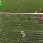 gustavo-gomez-marca-no-fim,-e-palmeiras-reduz-placar-contra-flamengo-no-maracana