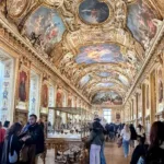 thieves-invade-louvre,-steal-nine-napoleon-jewels-in-seven-minute-heist