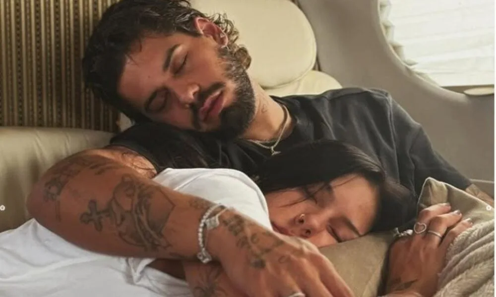 ana-catela-divulga-fotos-romanticas-com-ze-felipe-em-jatinho-particular