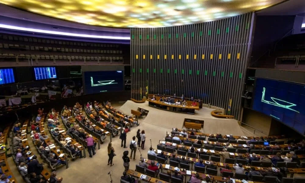 gastos-com-publicidade-de-atividades-parlamentares-chegam-a-r$-256-milhoes-no-mandato-atual