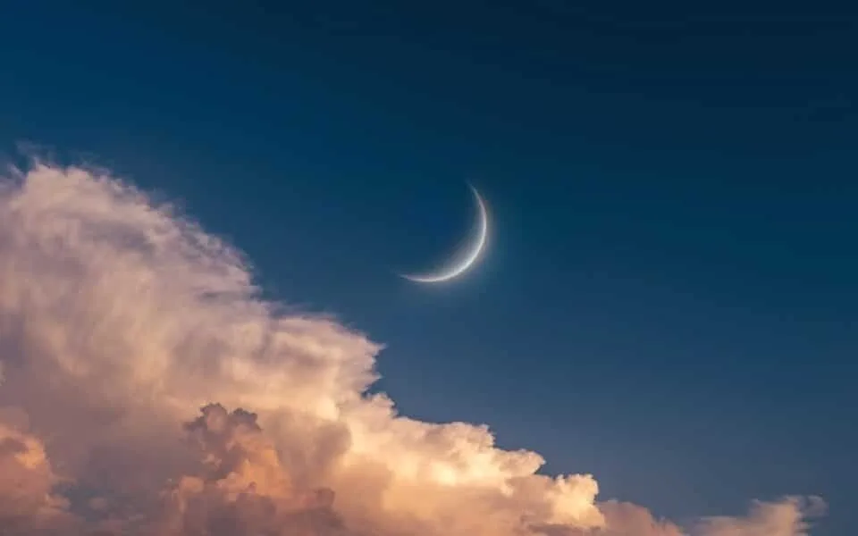 lua-nova-domina-ceu-em-22-de-outubro-de-2025:-calendario-lunar-traz-fases-principais-do-ano