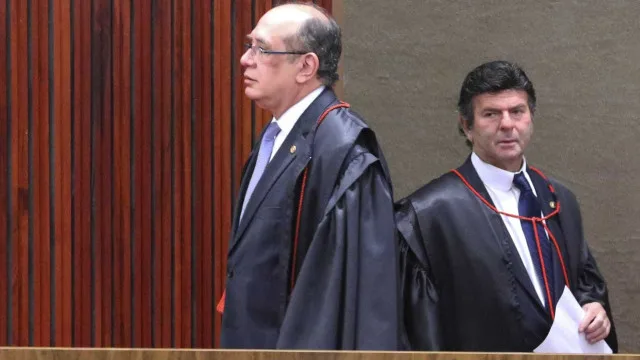 Flotilha inicia viagem do Equador ao Brasil para denunciar exploração florestal