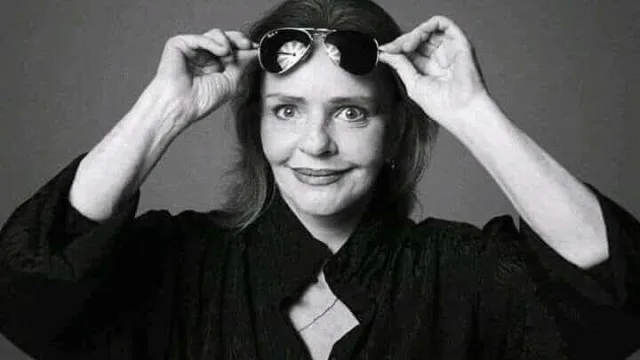 Morre a cantora Angela Ro Ro aos 75 anos