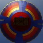 Polícia Ambiental fecha fábricas clandestinas de balões na zona leste de SP