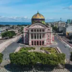 Corpo de Bombeiros diz que incêndio de grandes proporções em Manaus está controlado