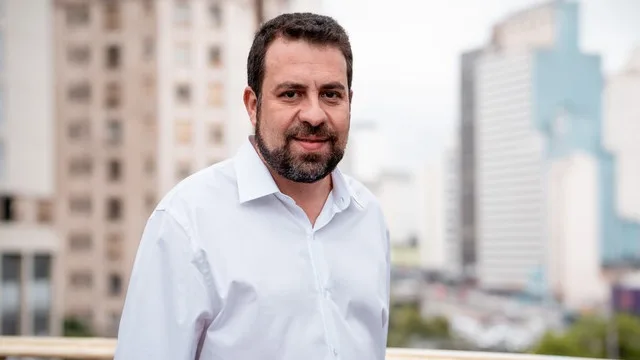 Lula confirma Boulos ministro da Secretaria-Geral da Presid&ecirc;ncia mirando reanimar base social