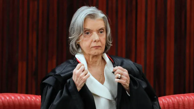 Todos sabem minha posi&ccedil;&atilde;o sobre mulheres no STF, diz Carm&eacute;n L&uacute;cia