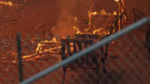 Incêndio em casa de reabilitação para dependentes deixa cinco mortos no DF